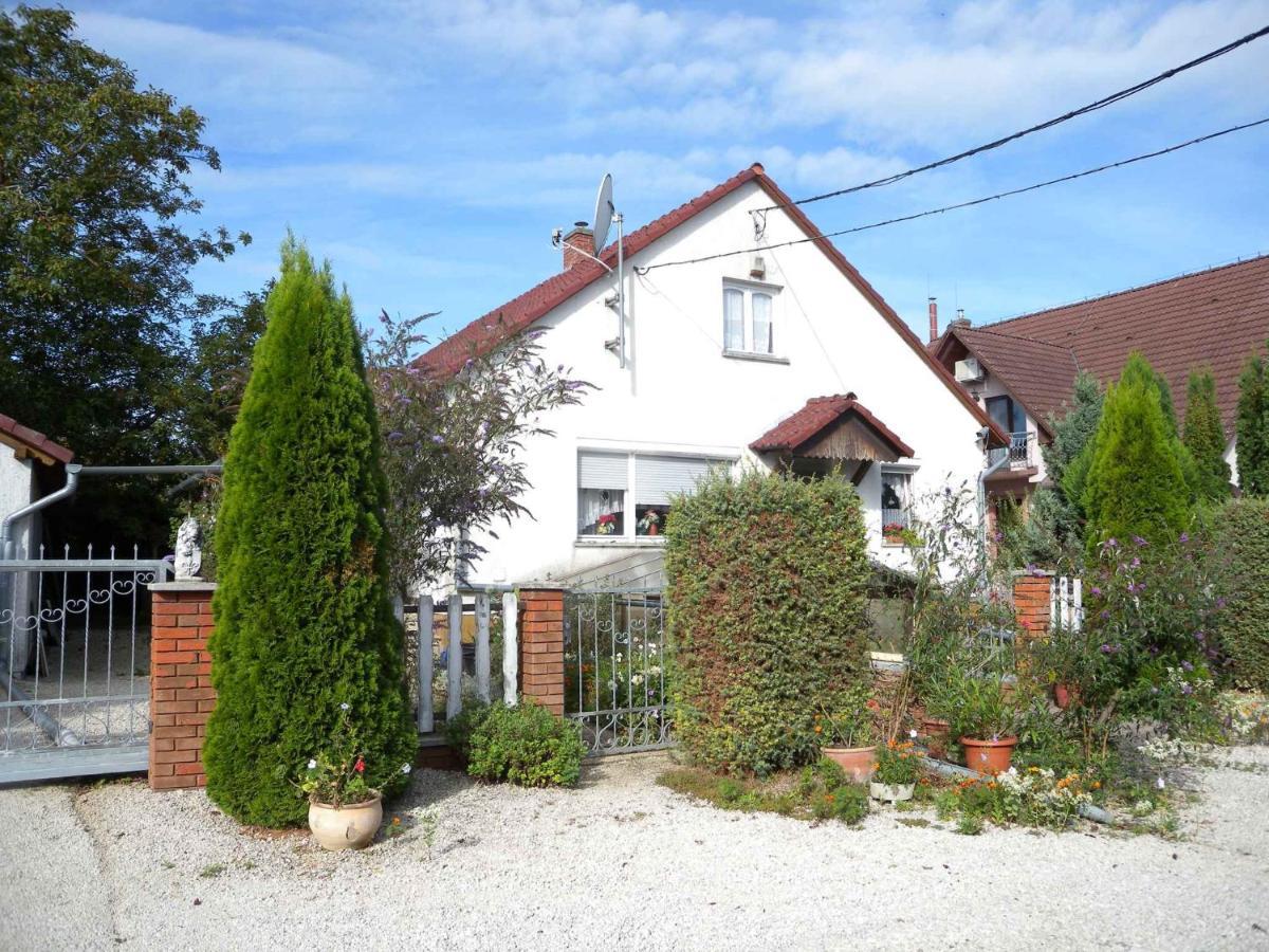 Apartment Balatonbereny 8 ภายนอก รูปภาพ