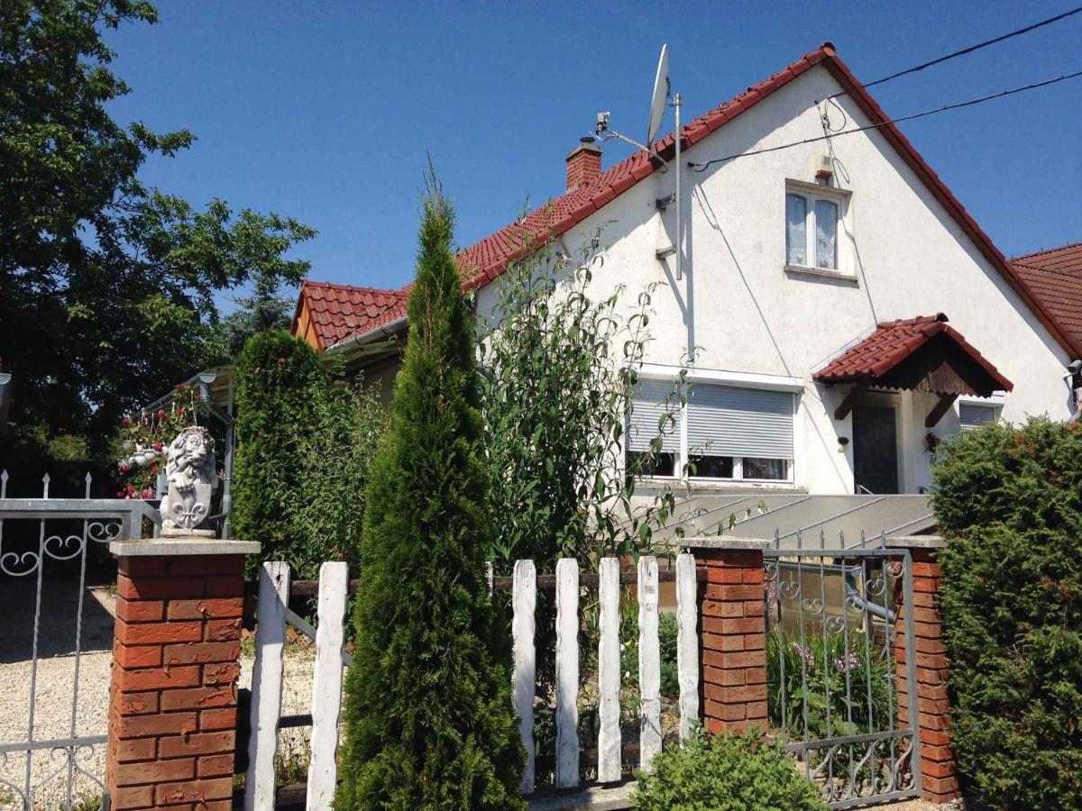 Apartment Balatonbereny 8 ภายนอก รูปภาพ
